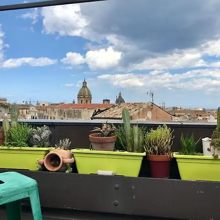 Apartment Santa Chiara 9 *